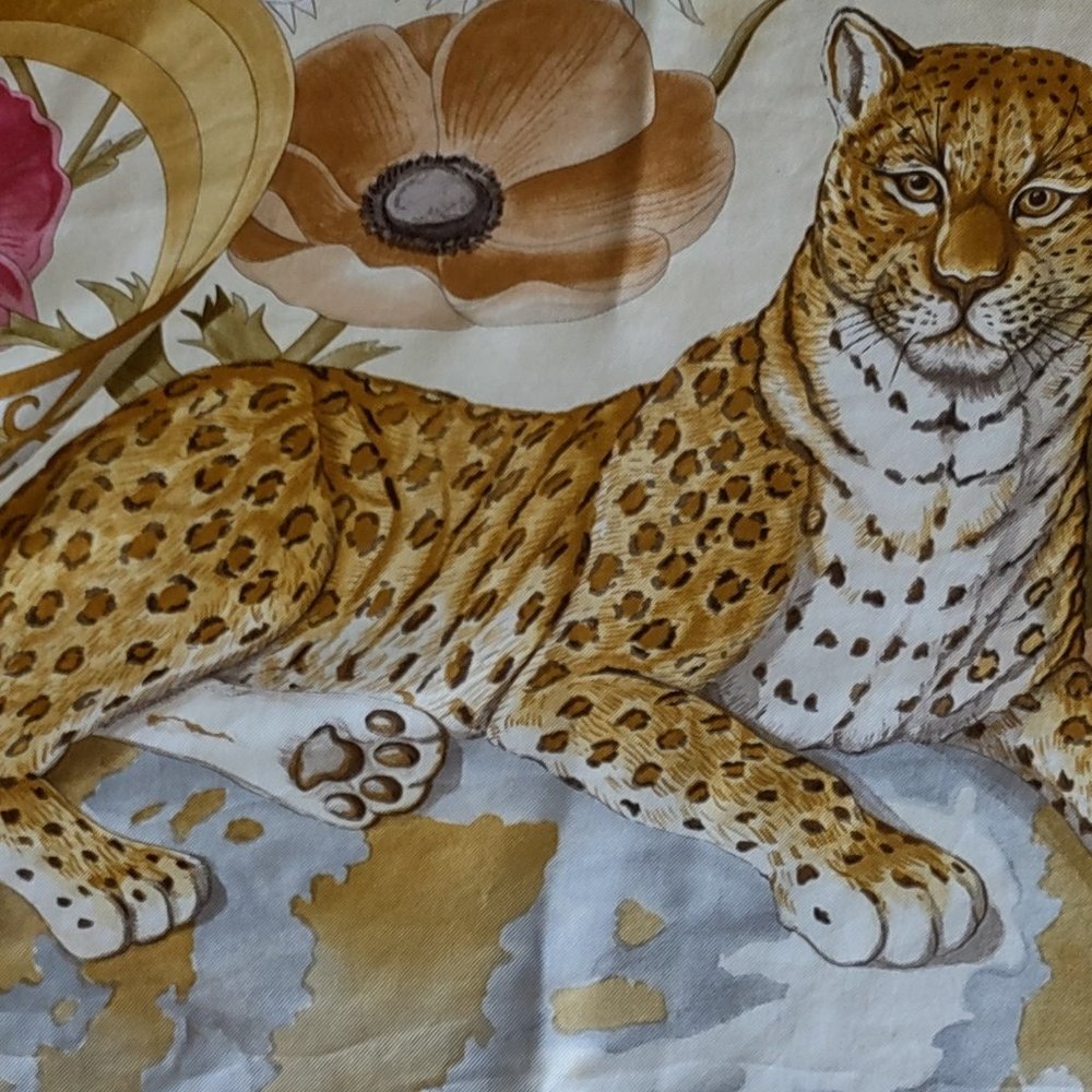 Gorgeous Silk Salvatore Ferragamo Millenium Scarf